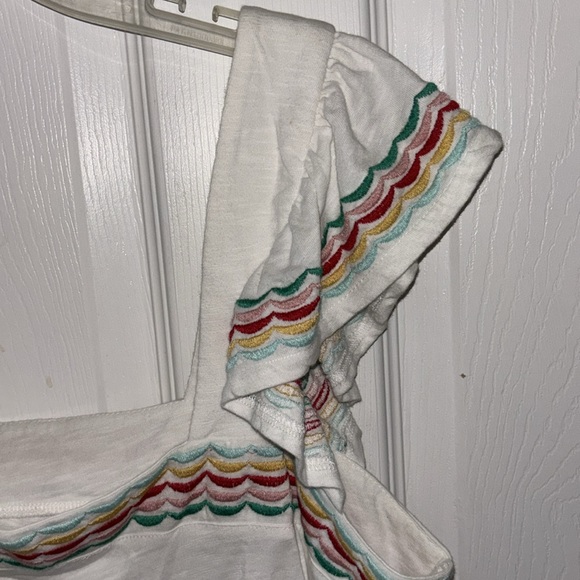 Woman’s white blouse - Picture 3 of 4